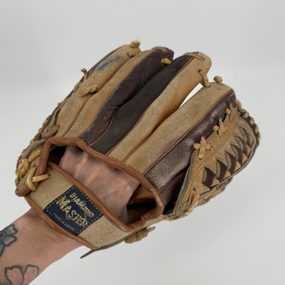 Vintage 1970s Diamond Master 10.5" Baseball Glove Made in Japan RHT S373CX - Picture 6 of 14